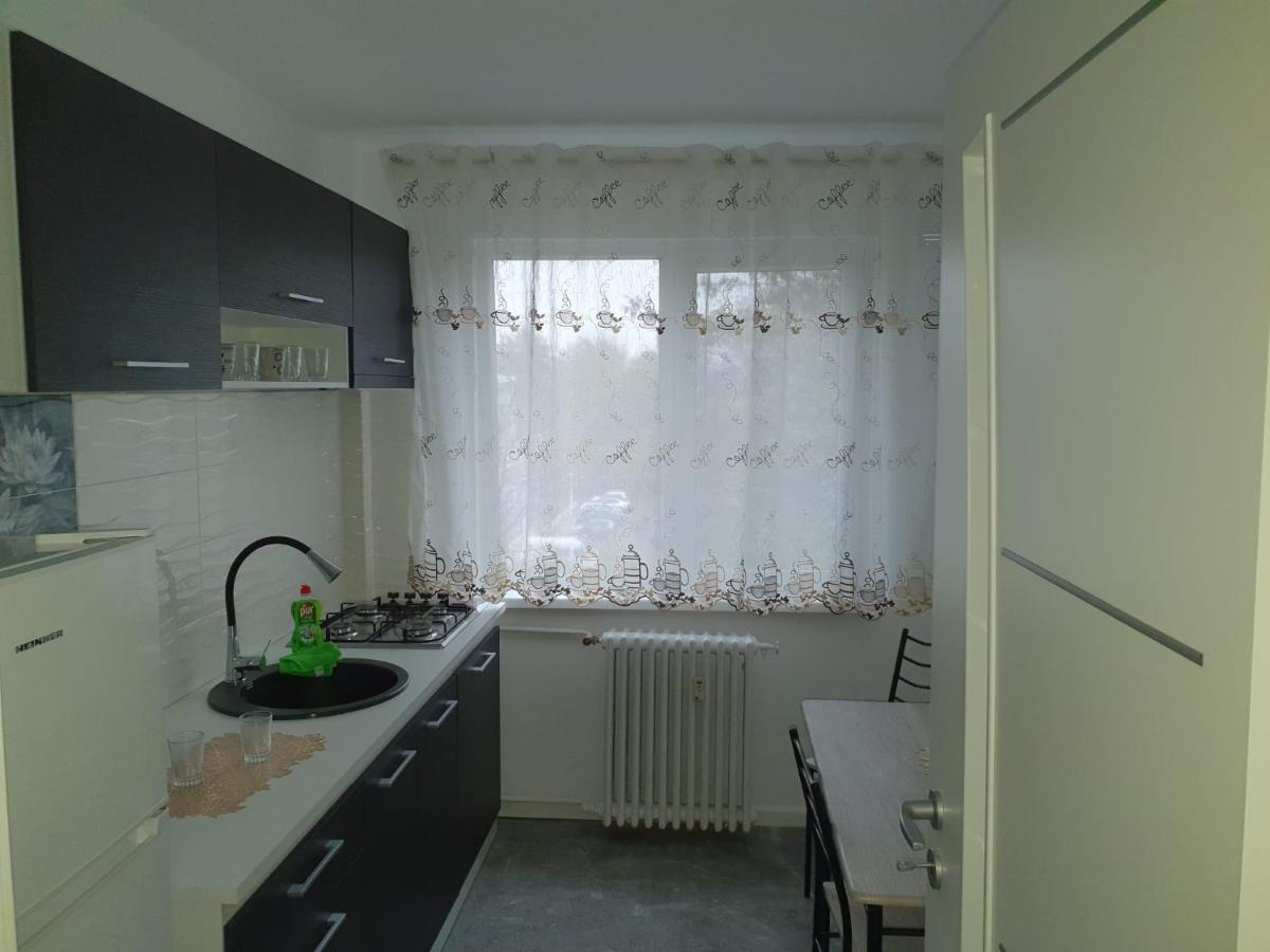 Apartament Apartment ยาช ภายนอก รูปภาพ