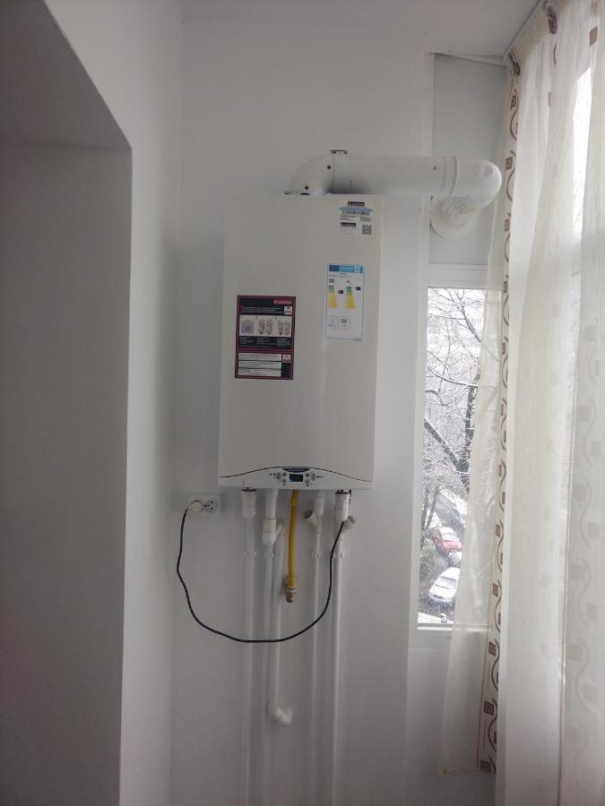 Apartament Apartment ยาช ภายนอก รูปภาพ
